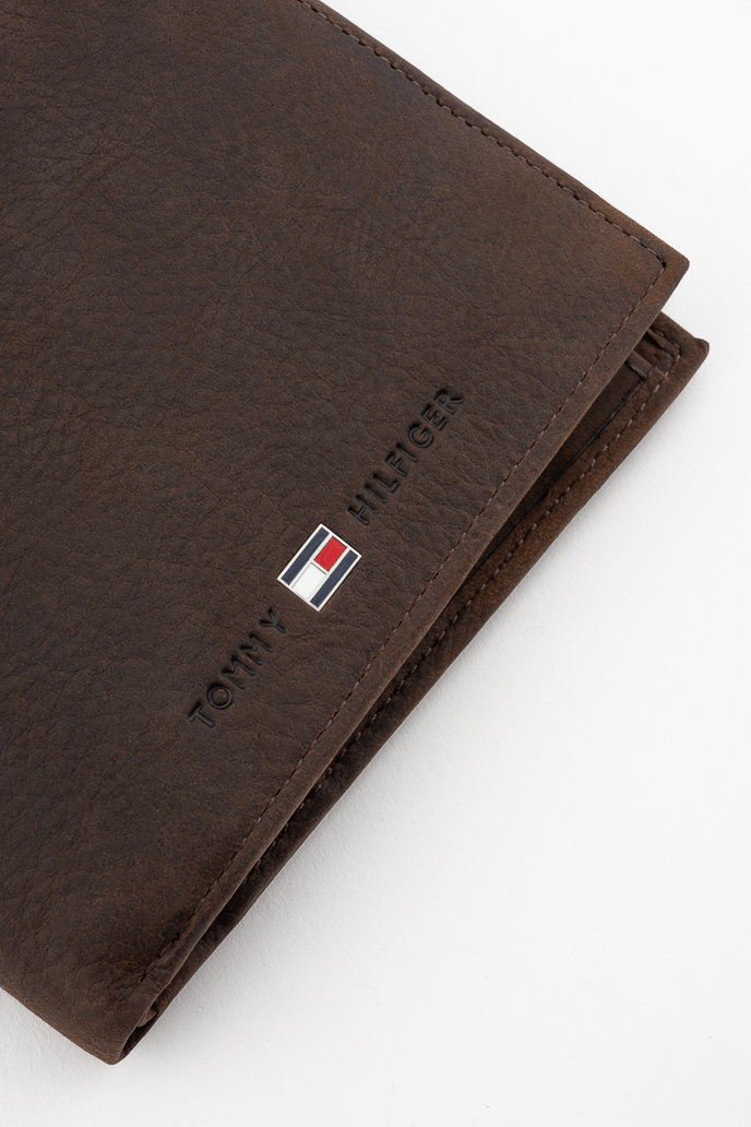 TOMMY HILFIGER JOHNSON CC FLAP AND COIN POCKET hnedá